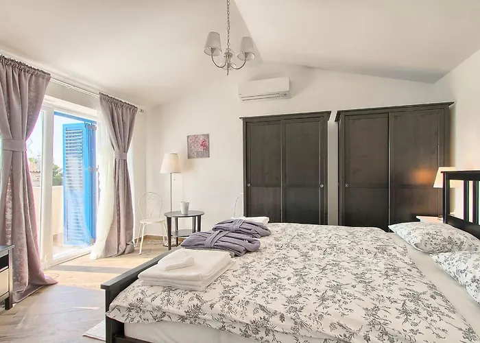 Torre Iv Nyaraló Poreč